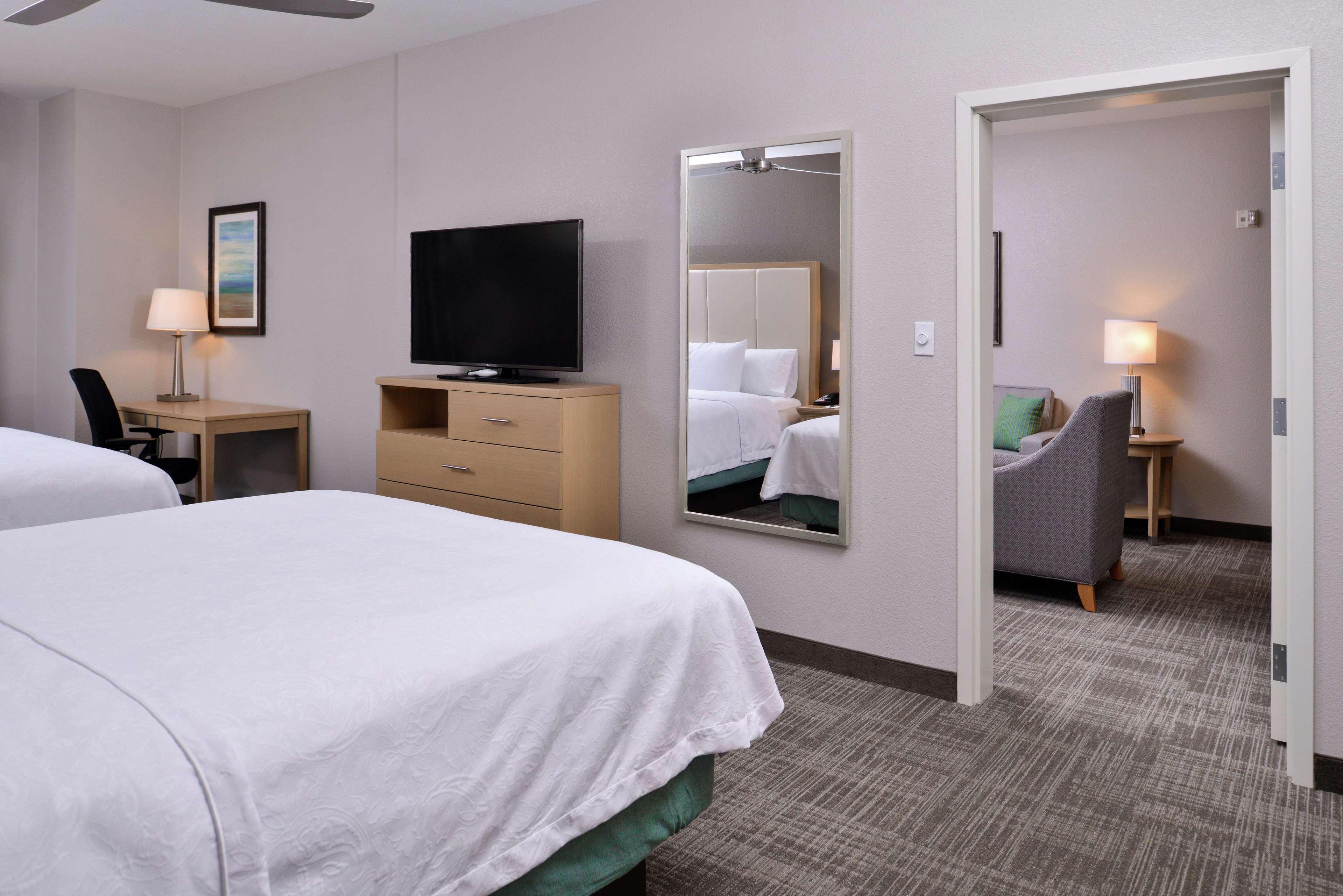 Homewood Suites Des Moines Airport Exterior photo