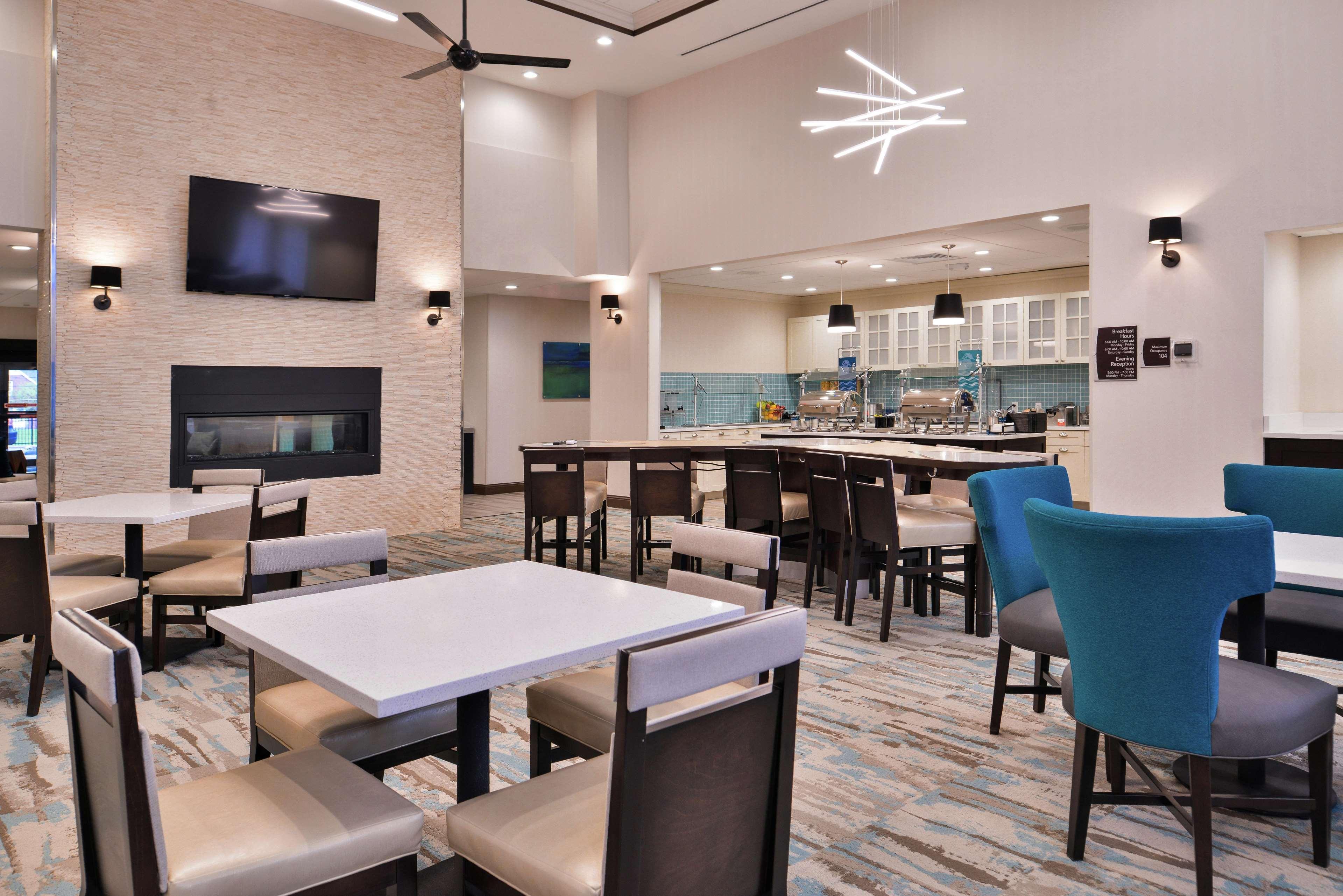 Homewood Suites Des Moines Airport Exterior photo
