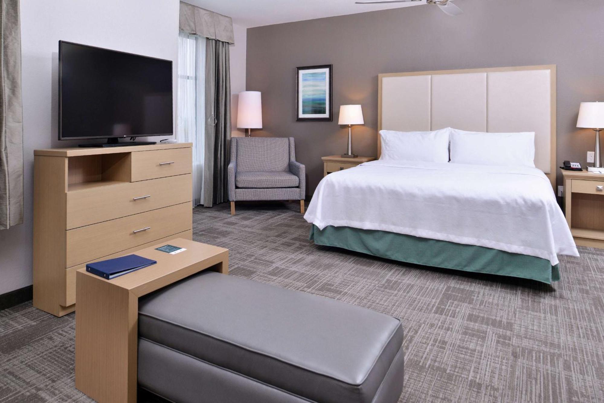 Homewood Suites Des Moines Airport Exterior photo