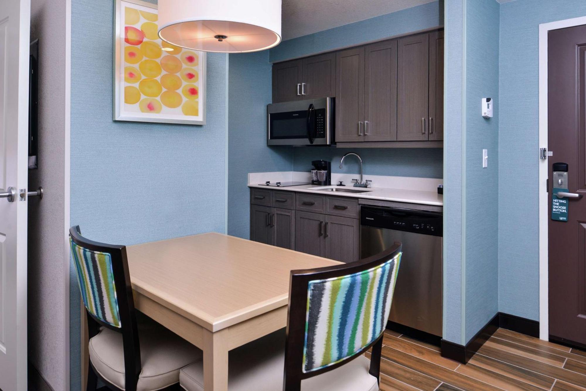 Homewood Suites Des Moines Airport Exterior photo