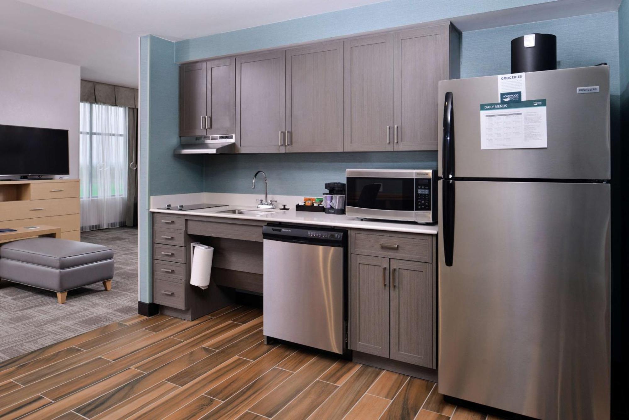 Homewood Suites Des Moines Airport Exterior photo